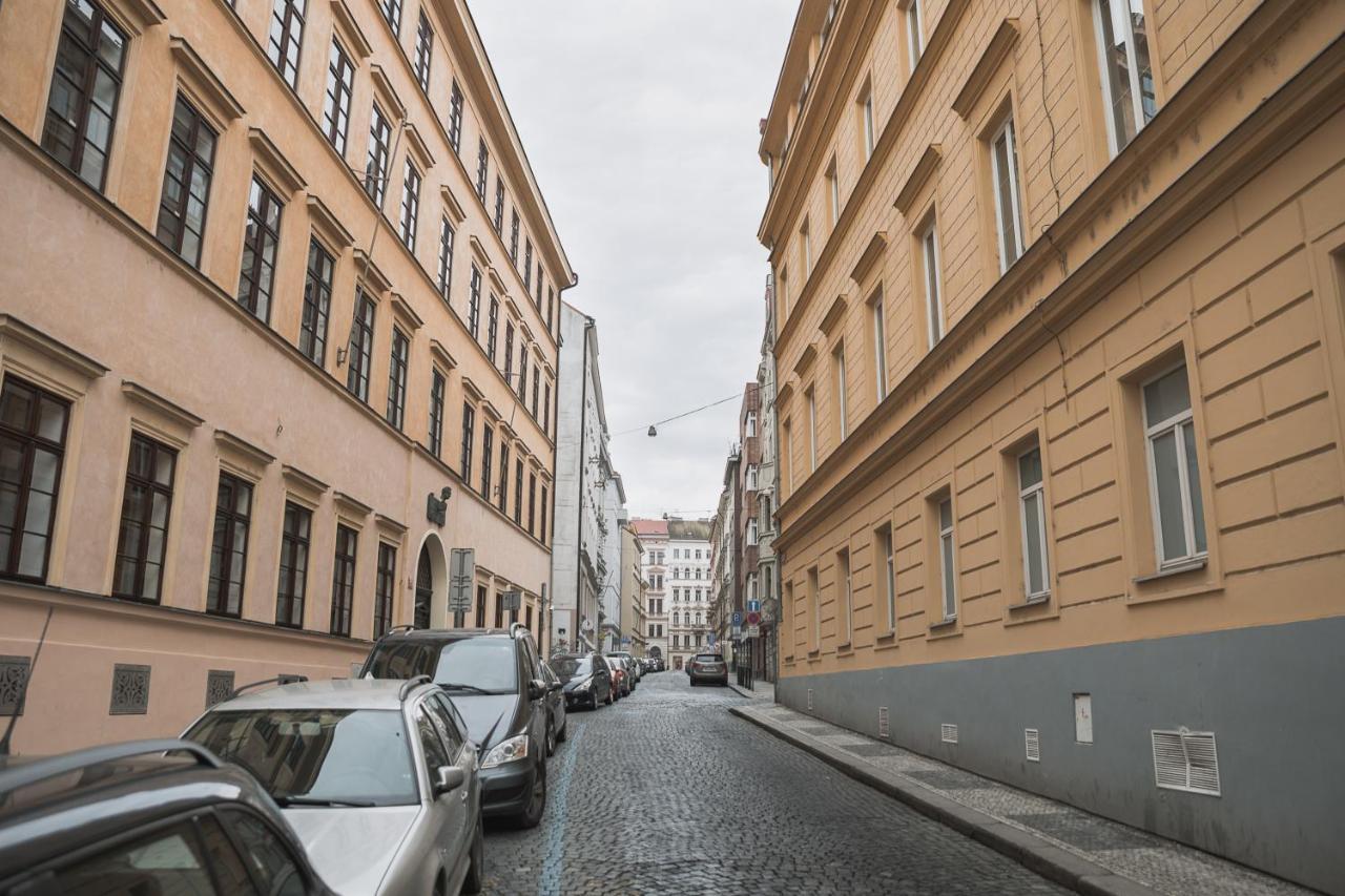 Skolska Junior Apartment Πράγα Εξωτερικό φωτογραφία